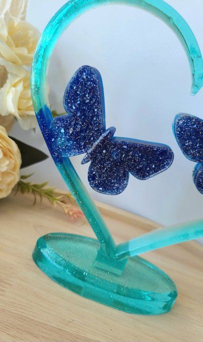 Coeur sur socle et ses papillons "effet diamant" Vert