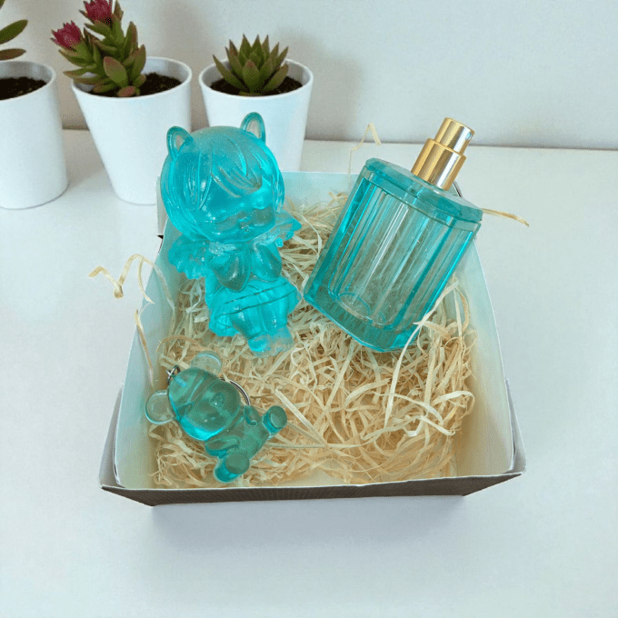 Coffret turquoise ange en résine époxy fait mains