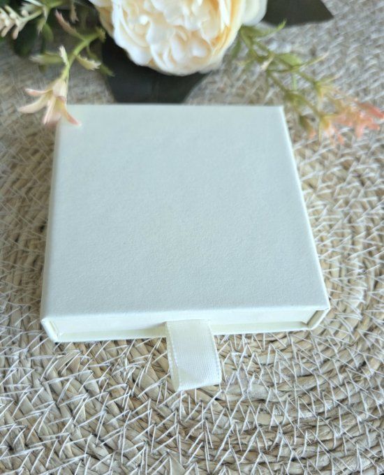 Box cadeau pampilles interchangeables en résine époxy - fait mains