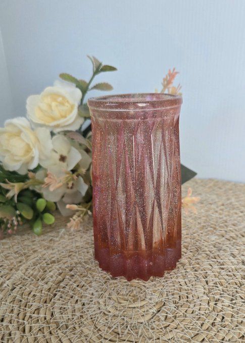 Grand vase en résine époxy